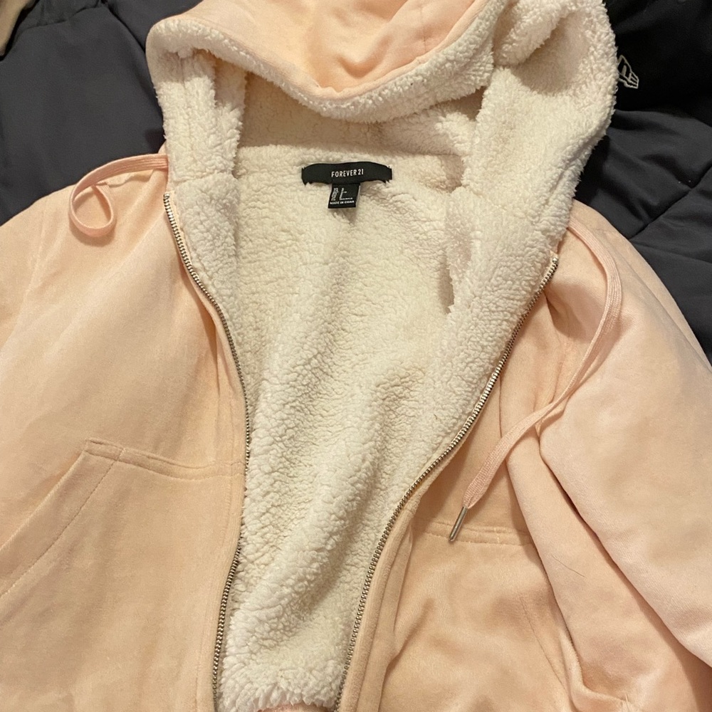 Cropped pink jacket